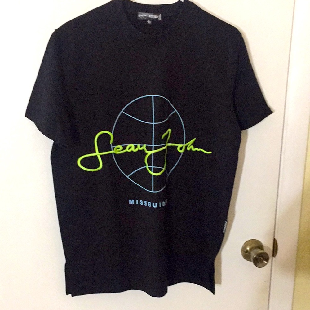 Sean John miss guided T-shirt